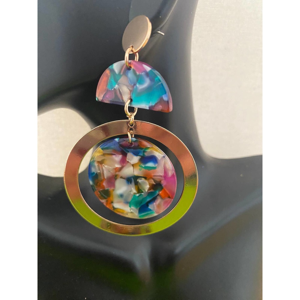 Multicolored Design in Hoops